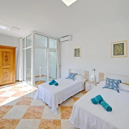 Costeres Villa *