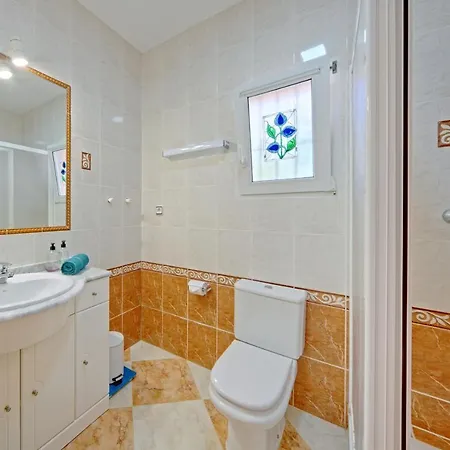 Costeres Villa *