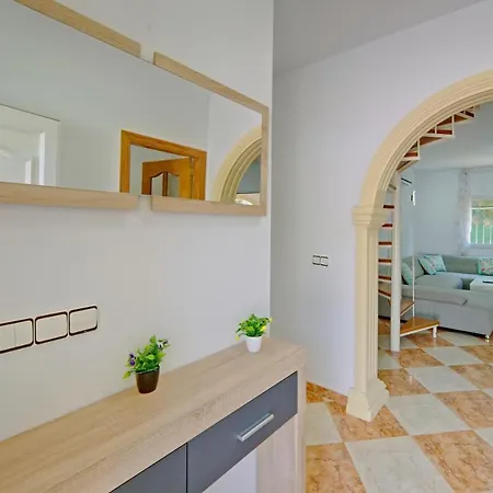 Costeres Villa *